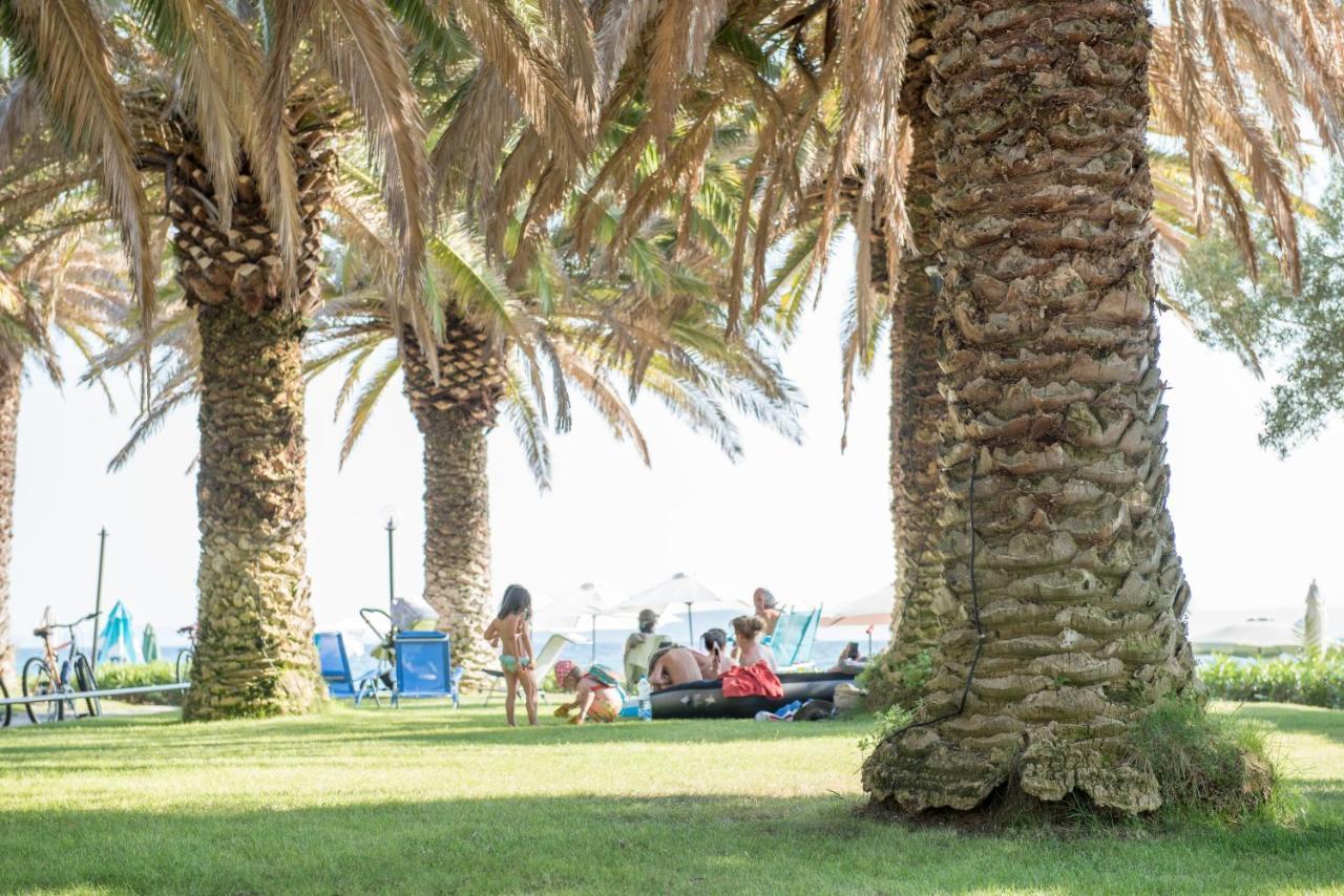 Happy Camp Mobile Homes In Castello Camping & Summer Resort Neos Marmaras Exteriér fotografie