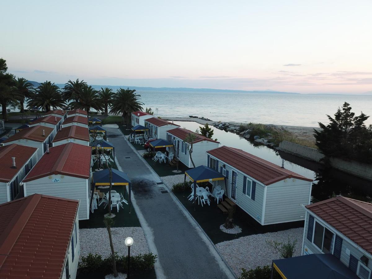 Happy Camp Mobile Homes In Castello Camping & Summer Resort Neos Marmaras Exteriér fotografie